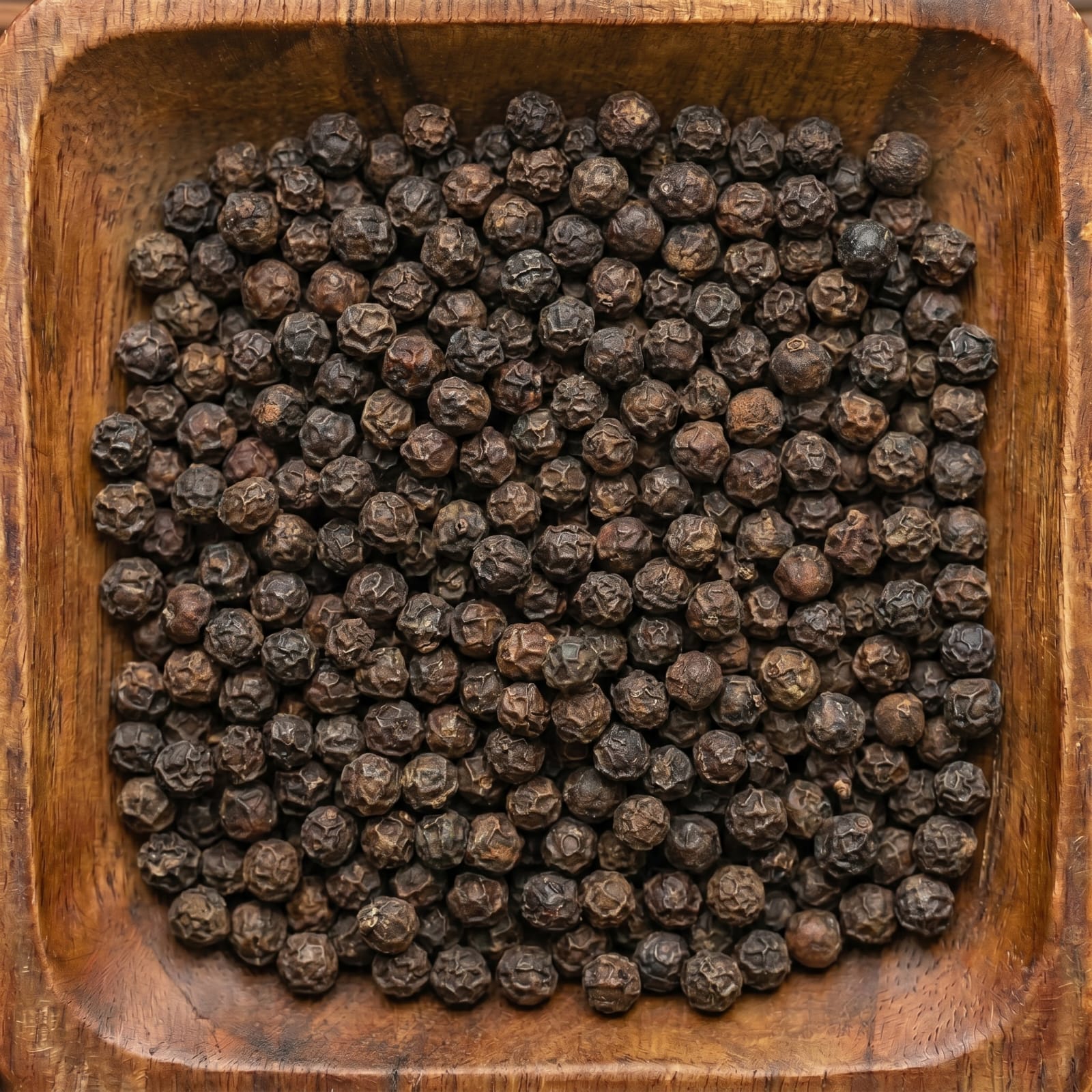 Premium Idukki Black Pepper (Farm Fresh & Bold Grade)