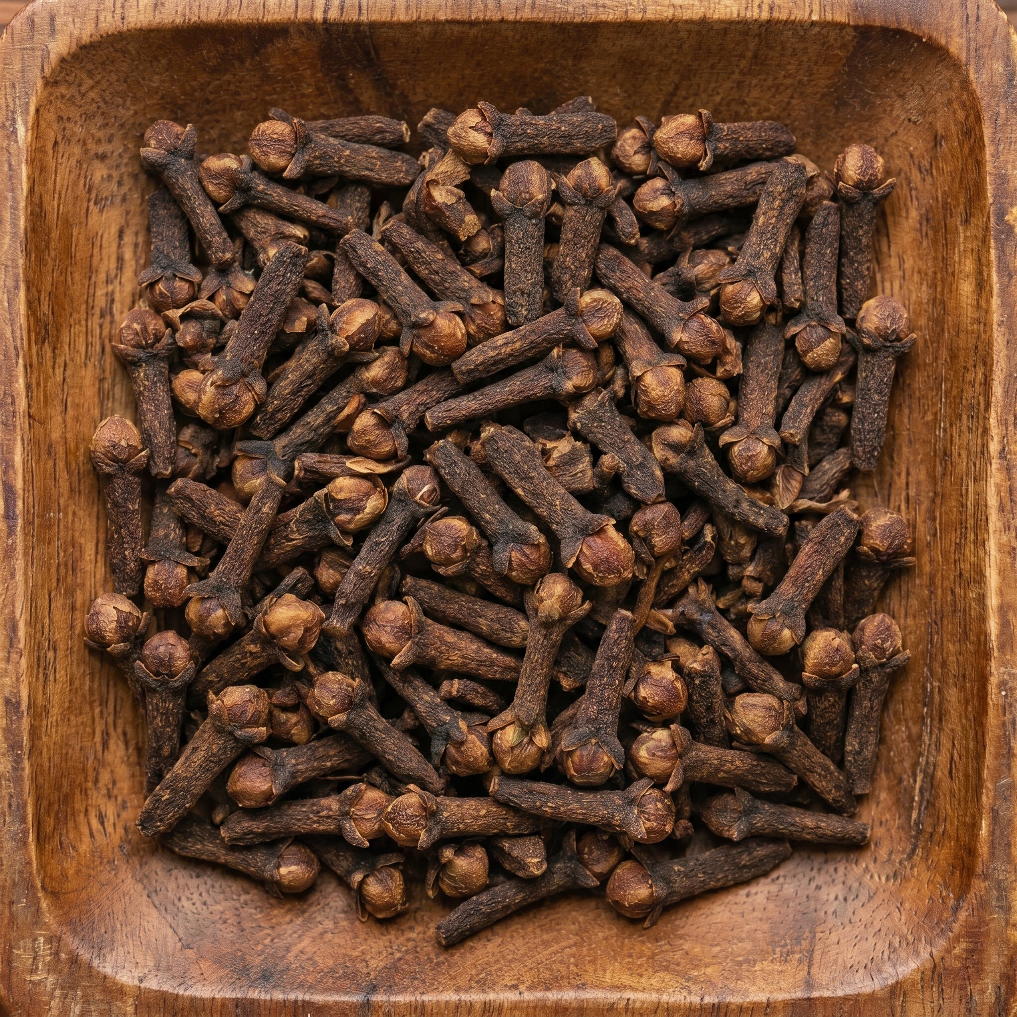 Premium Kerala Cloves (Grambu) – Strong Aroma & Export Quality
